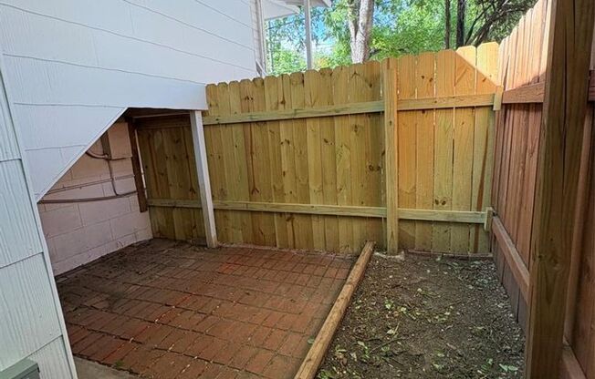 Fully Remodeled 1 bath Washer /Dryer