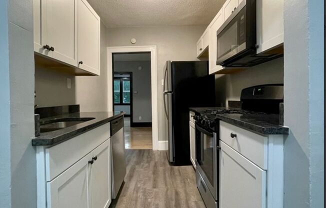 1657 Minnehaha Ave E