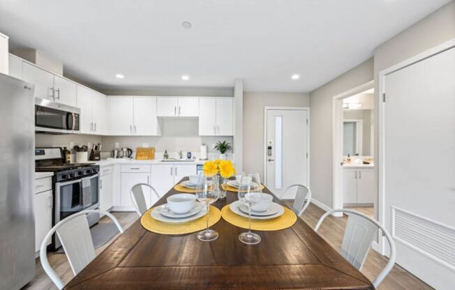2 beds, 2 baths, 950 sqft, $3,995, Unit 306