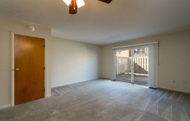 2 beds, 1.5 baths, $1,400, Unit 411 E Buttles Ave Apt. J