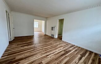 Bronson Ave 1624