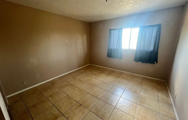 2 beds, 1 bath, 1,000 sqft, $1,100, Unit 61776 Desert Air Rd.