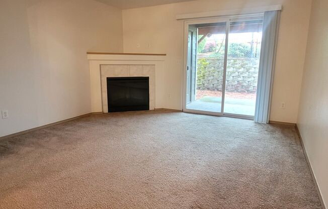 2 beds, 2 baths, 956 sqft, $1,599, Unit 117