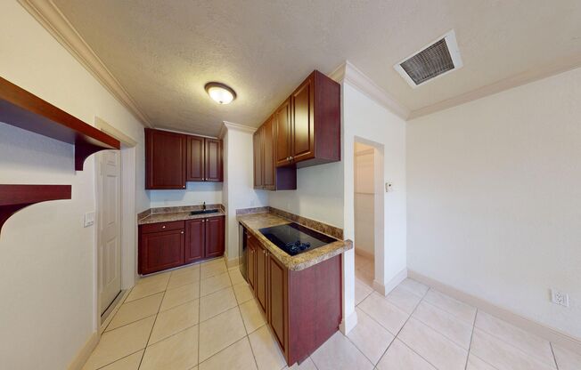 Studio, 1 bath, 550 sqft, $1,475