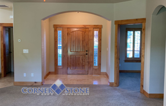 Stunning Home in Solitude Place with Bonus Room!