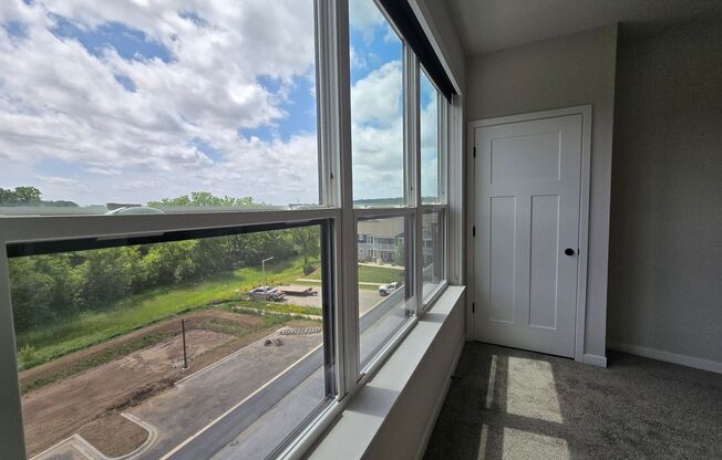 1 bed, 1 bath, 925 sqft, $2,060, Unit 8421-239