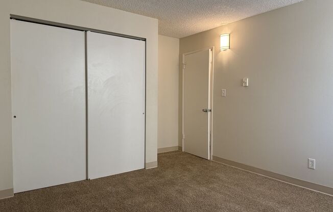 1 bed, 1 bath, 850 sqft, $1,275, Unit 113