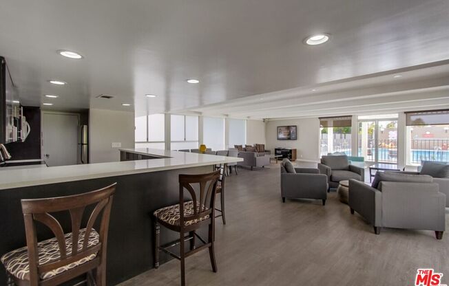 2 beds, 2 baths, 1,377 sqft, $4,900, Unit 702