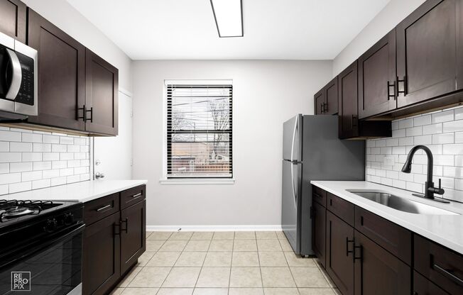 5015 S Champlain