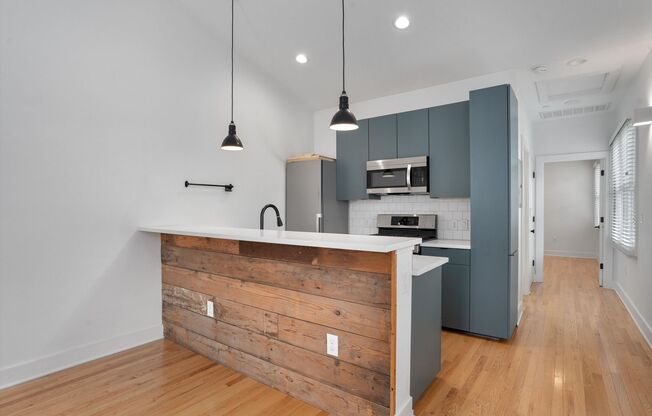4004 Avenue C, Unit A