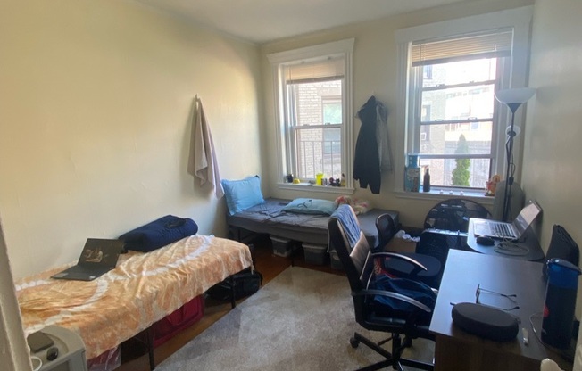 1 bed, 1 bath, $2,475, Unit 14