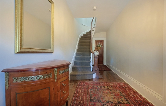 13 EDEN ST