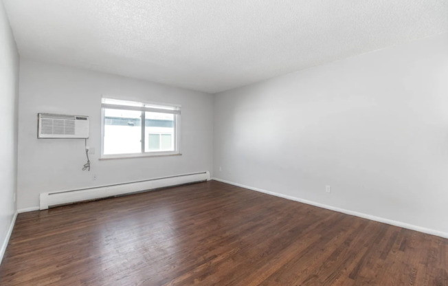 1st month free! Studio, 1 or 2 bedroom units available!