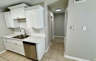 1 bed, 1 bath, $680, Unit Unit A5