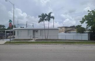100R W 20th St