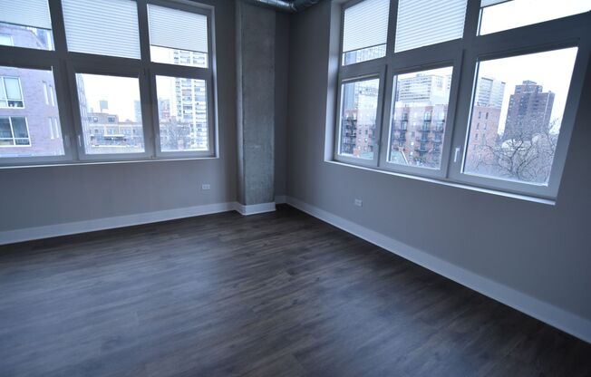 2 beds, 2 baths, 976 sqft, $4,275, Unit 3833-722