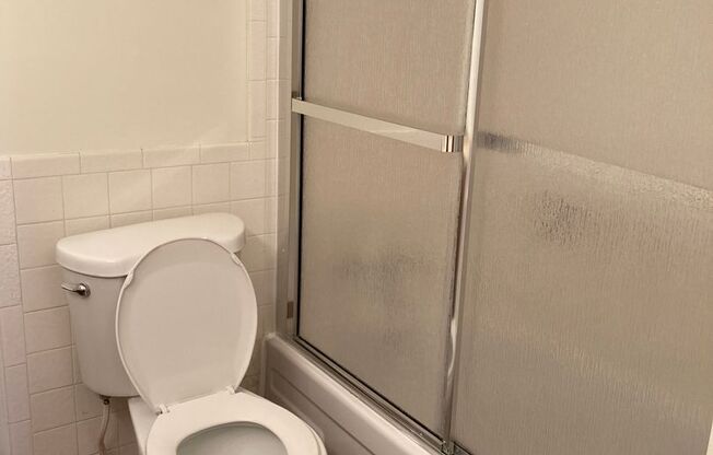 2 beds, 2 baths, 1,500 sqft, $1,857, Unit 712