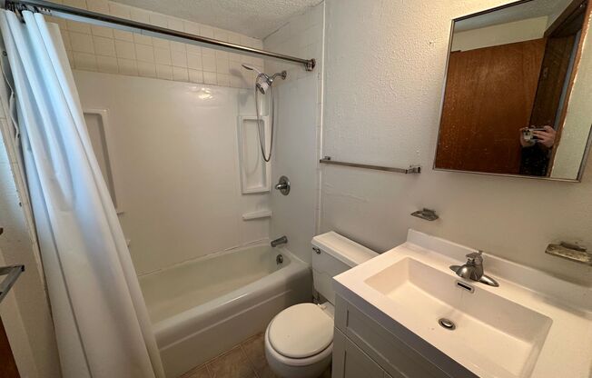 1 bed, 1 bath, 600 sqft, $650