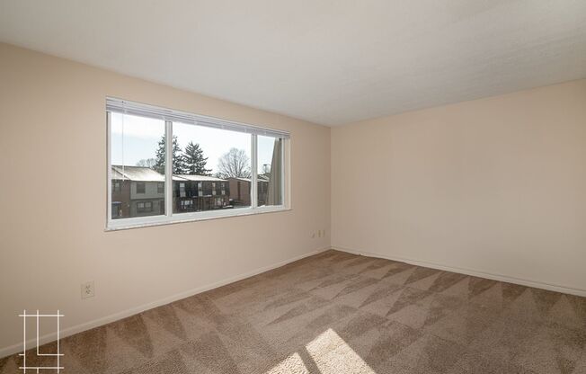 2 beds, 1.5 baths, $1,400, Unit 773 E Thurber Dr Apt. D