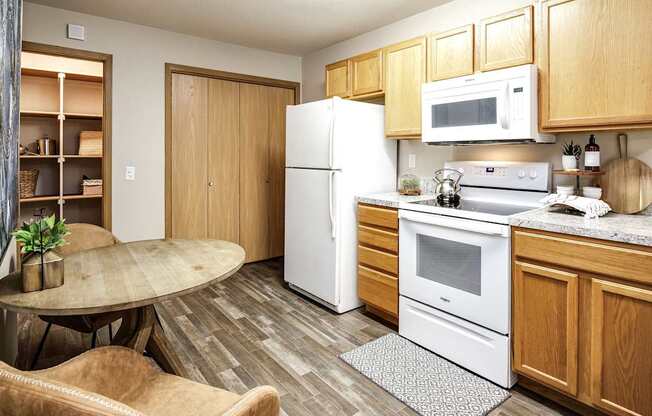Fully Equipped Kitchen at Tranquility Pointe, Omaha, Nebraska