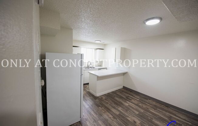 1 bed, 1 bath, 700 sqft, $1,099, Unit 18