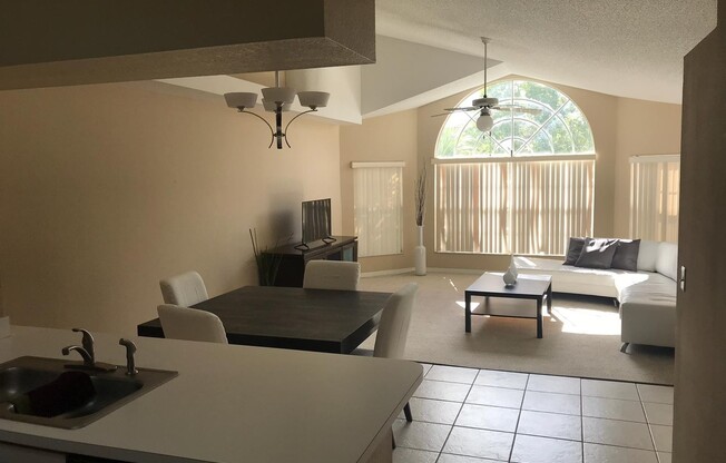 3 beds, 2 baths, $1,900