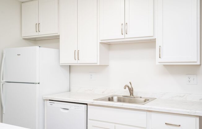 2 beds, 2 baths, 1,059 sqft, $1,600, Unit 1501-132