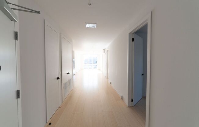 2 beds, 2 baths, $2,378, Unit 203