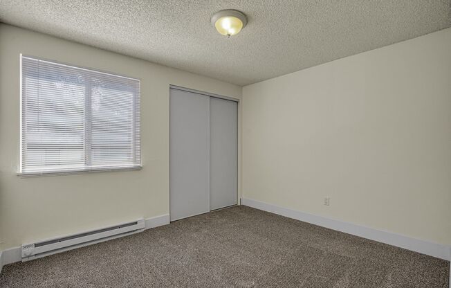 2 beds, 1 bath, 925 sqft, $1,500, Unit 762-37