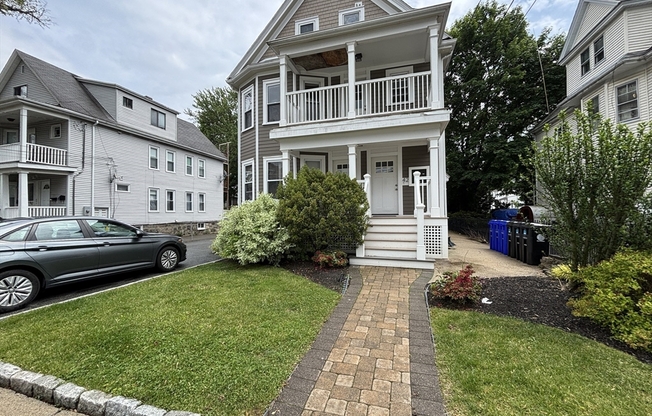 42 BAINBRIDGE