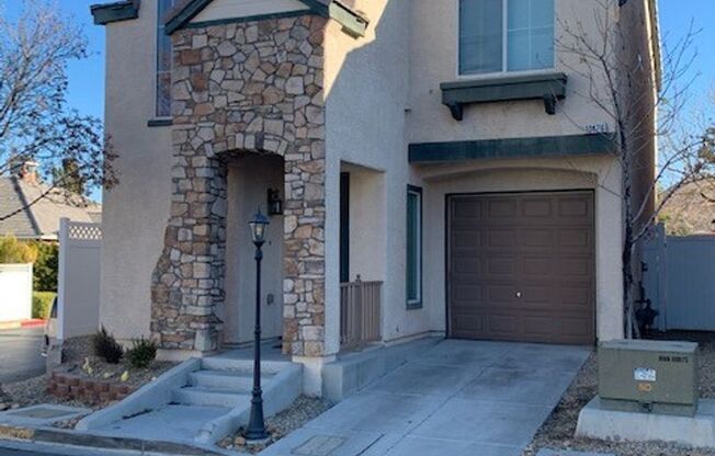 Great 3 bedroom home in Lamplight Community