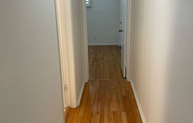 Gorgeous 3 Bedroom 1.5 Bath Home located in the scenic Mt. Washington Hillside
