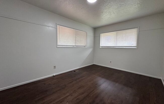 3 beds, 1 bath, $1,995