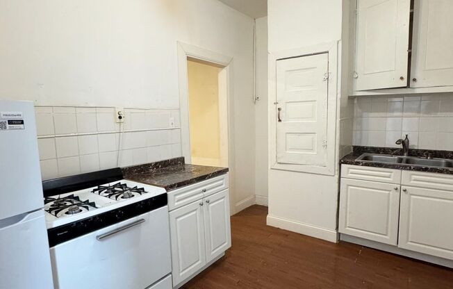 2 beds, $3,750, Unit 3