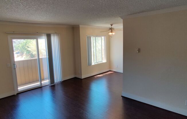 2030 CYPRESS AVE