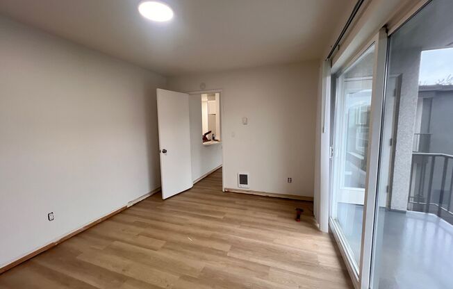 Studio, 1 bath, $1,525, Unit 210