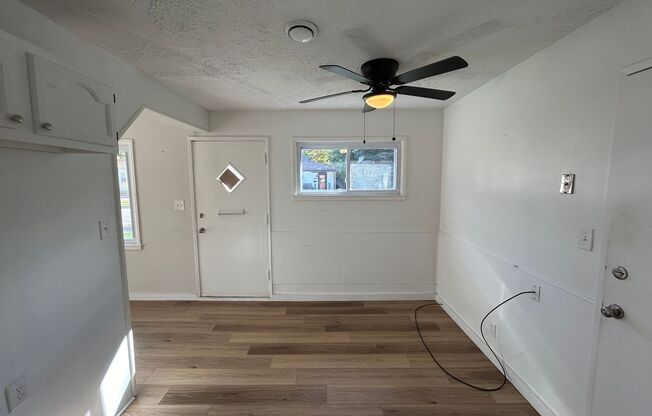 3 beds, 1 bath, $1,300