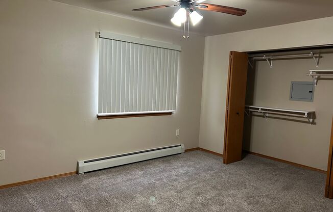 2 beds, 1 bath, 1,060 sqft, $1,449.99, Unit 1506-08