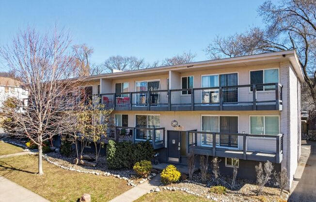 Newly Renovated North Plaza 2BRs with Laundry at Holly 44