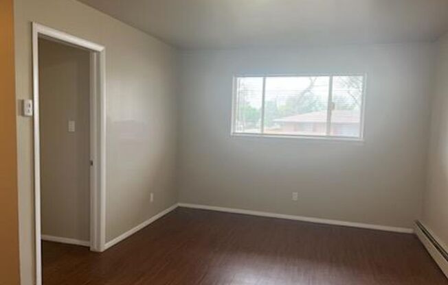 1 bed, 1 bath, 575 sqft, $899, Unit Unit 52