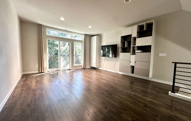 13955 NE 15 CT