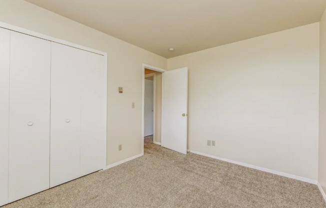 567-579 Winnie Way