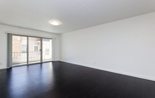 1 bed, 1 bath, 780 sqft, $2,195, Unit 205