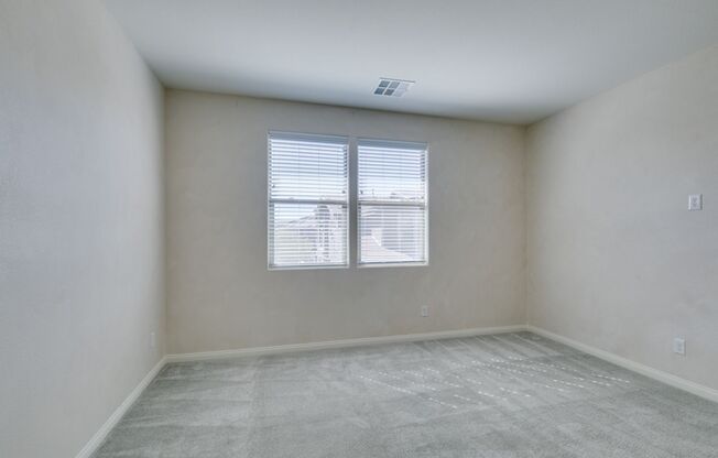 3 beds, 2.5 baths, $1,895