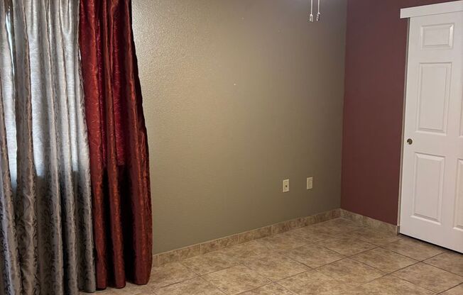 Single Family Home in Live Oak.