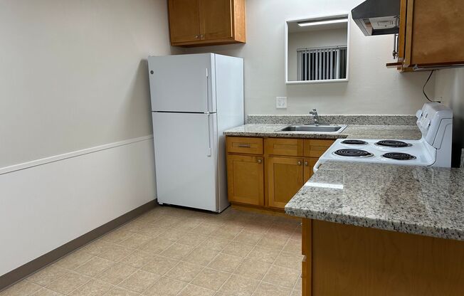 2 beds, 1 bath, 875 sqft, $2,625, Unit Unit 08