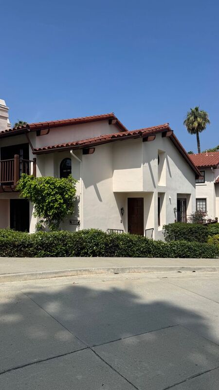 452 E BOUGAINVILLEA LN