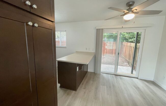 3 beds, 1 bath, 990 sqft, $1,755, Unit 60