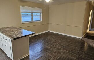 3 beds, 1 bath, $1,195