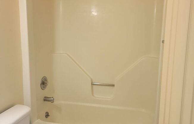 1 bed, 1 bath, 790 sqft, $915, Unit 5081
